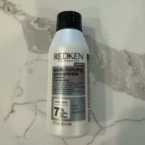🌸5/$25🌸 Redken acidic bonding concentrate 7%